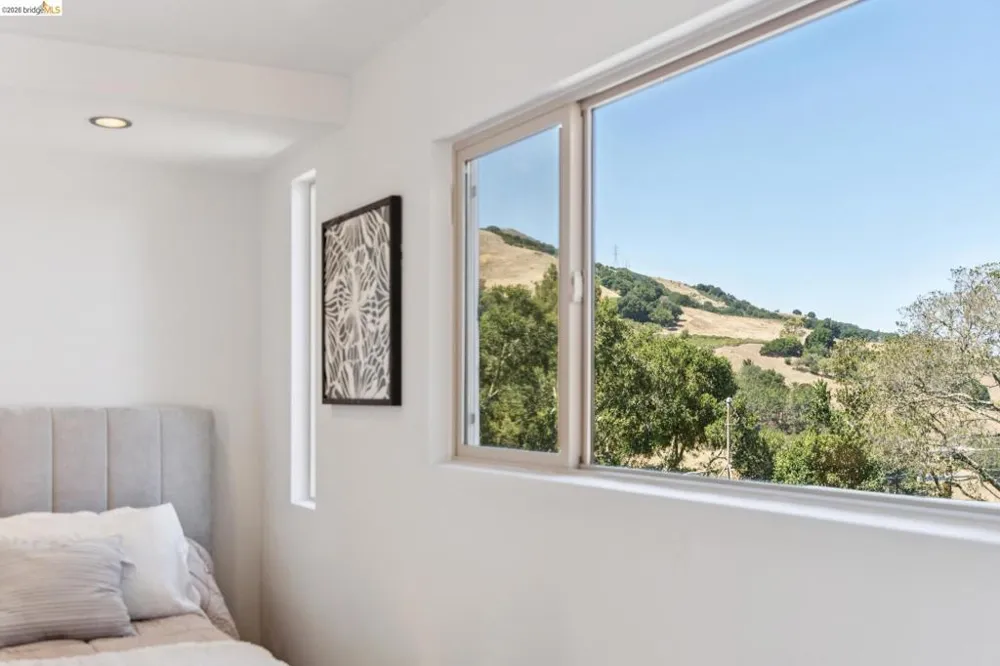7 Knickerbocker Lane Orinda, CA 94563