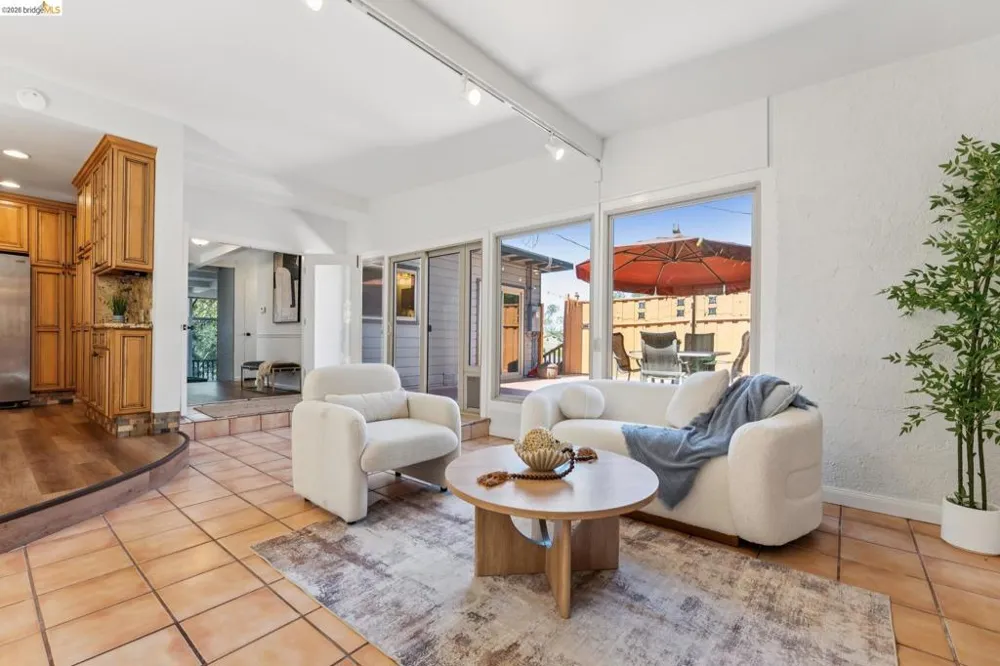 7 Knickerbocker Lane Orinda, CA 94563