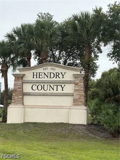 Hendry Isles Boulevard