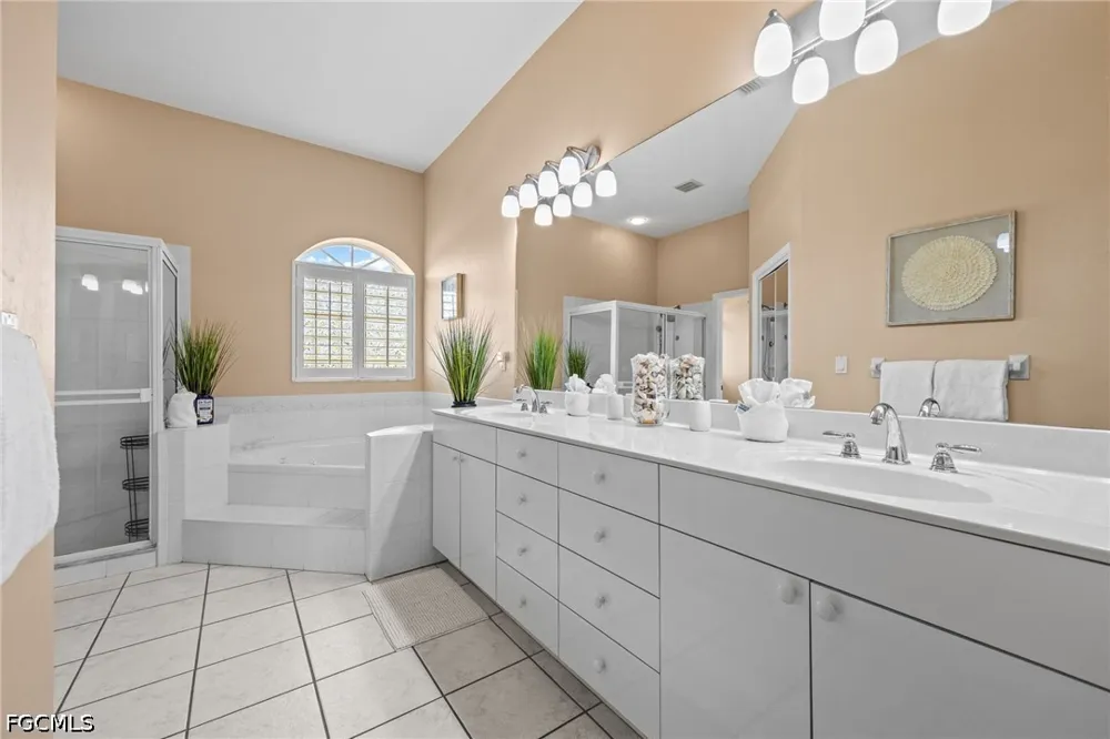 SW 37th Lane Cape Coral, FL 33914
