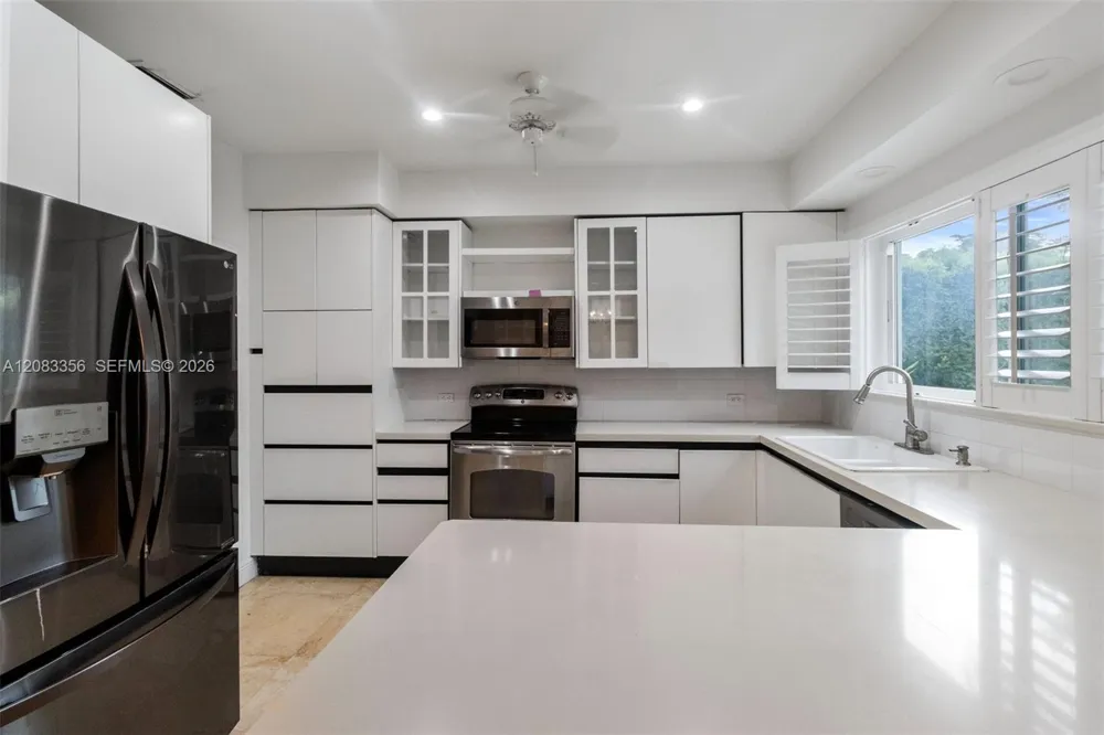 615 Santurce Ave Coral Gables, FL 33143