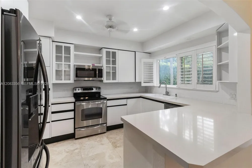 615 Santurce Ave Coral Gables, FL 33143