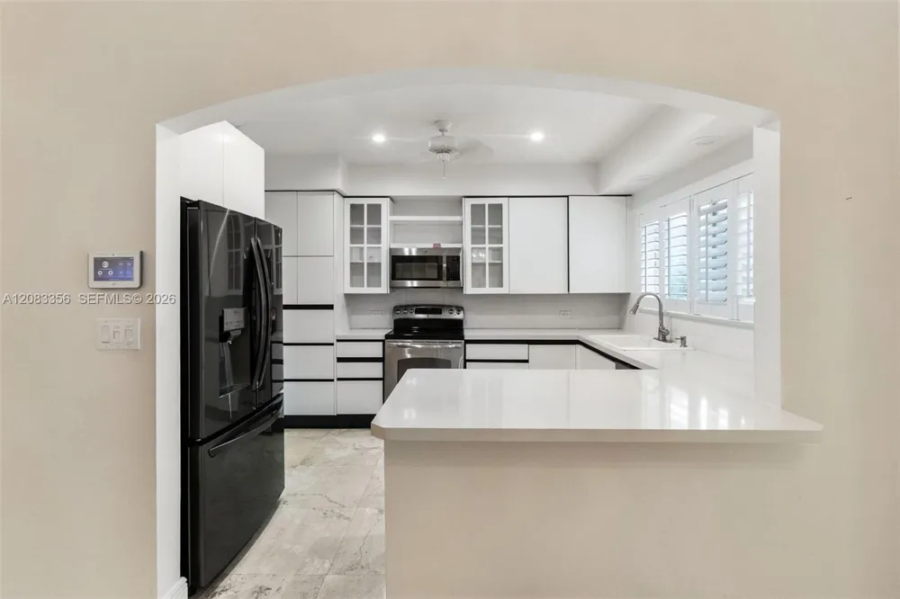 615 Santurce Ave Coral Gables, FL 33143