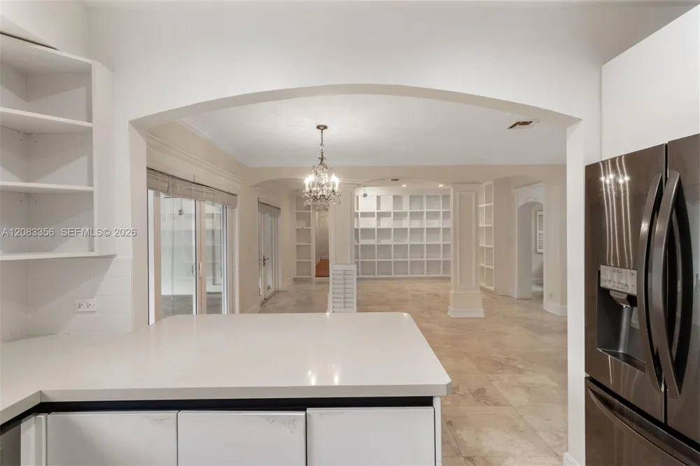 615 Santurce Ave Coral Gables, FL 33143