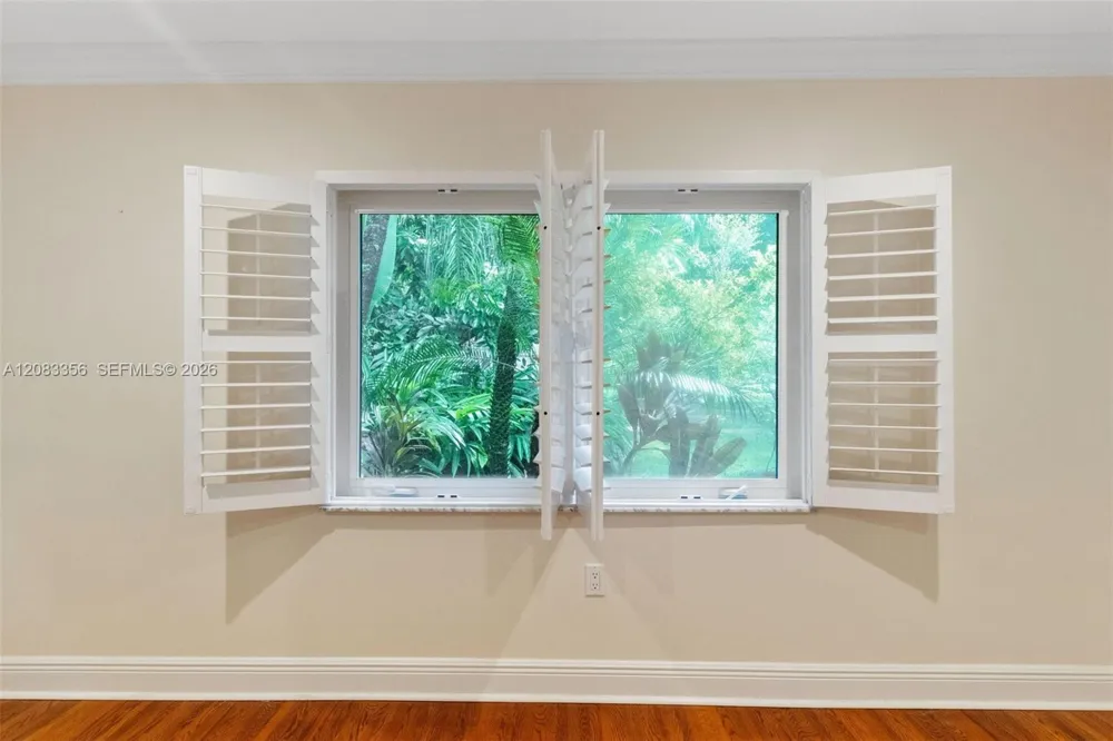 615 Santurce Ave Coral Gables, FL 33143