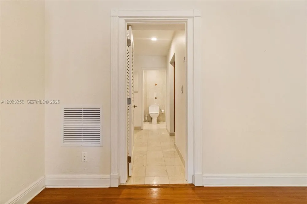 615 Santurce Ave Coral Gables, FL 33143
