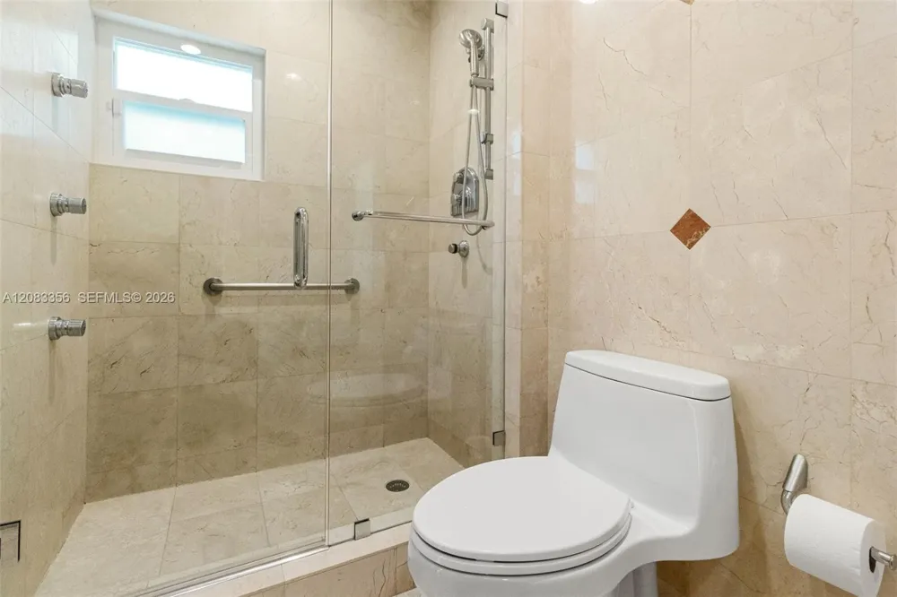615 Santurce Ave Coral Gables, FL 33143