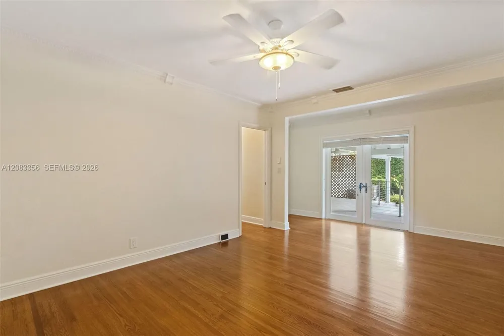 615 Santurce Ave Coral Gables, FL 33143