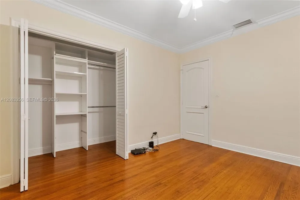615 Santurce Ave Coral Gables, FL 33143