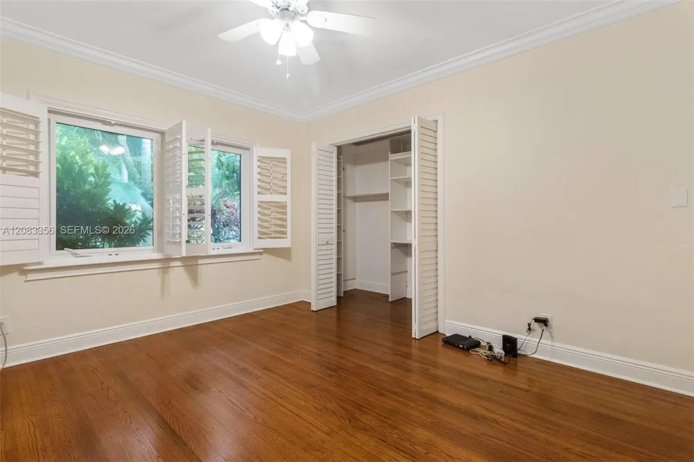 615 Santurce Ave Coral Gables, FL 33143