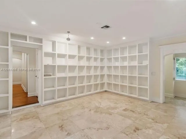 615 Santurce Ave Coral Gables, FL 33143