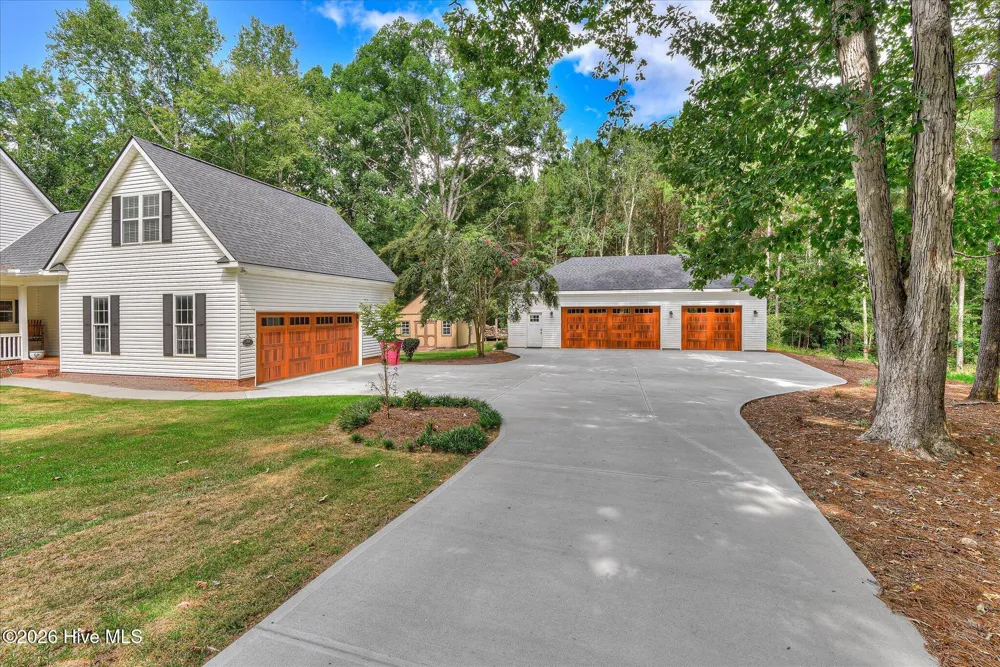 1654 NE Cedar Creek Drive Thomson, GA 30824