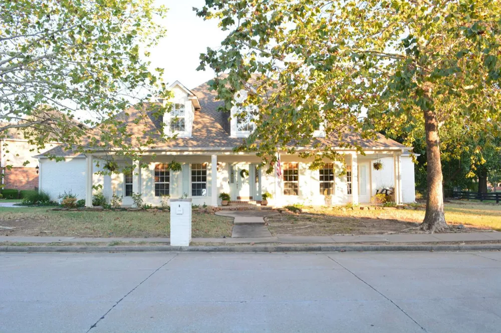 115 S Forest Ridge Boulevard Broken Arrow, OK 74014