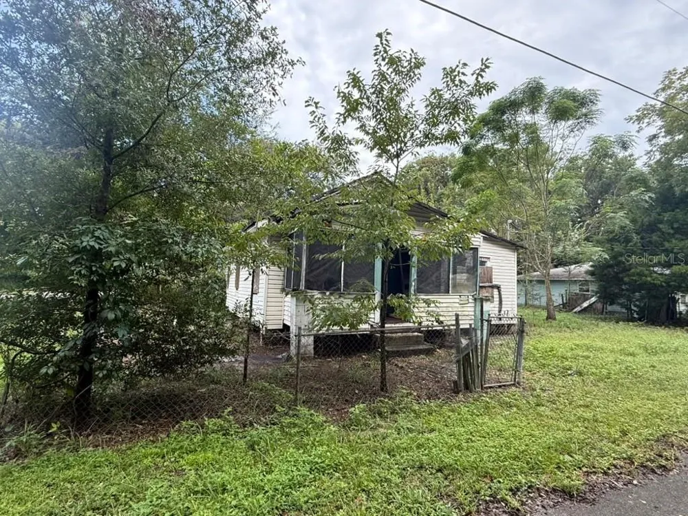 111 CEDAR AVENUE Palatka, FL 32177