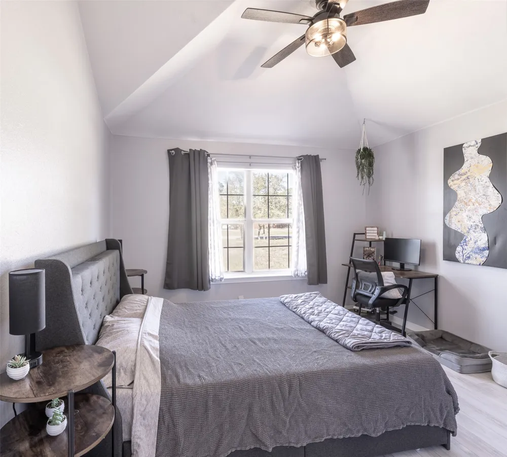 129 Wamel Way Cedar Creek, TX 78612