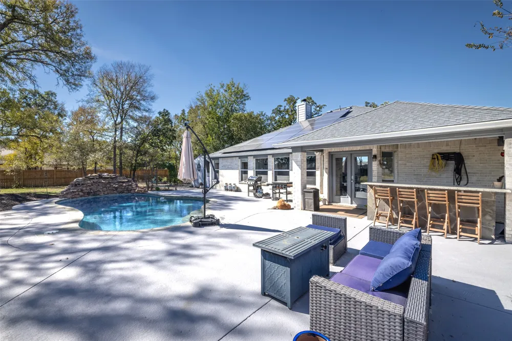 129 Wamel Way Cedar Creek, TX 78612