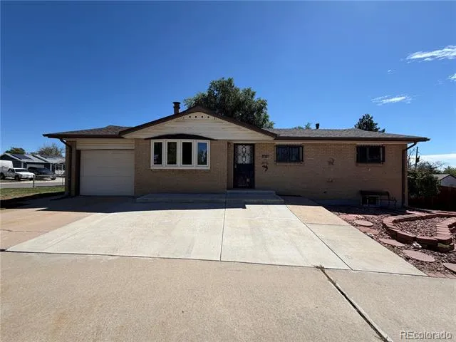 6498 Ingalls Court Arvada, CO 80003