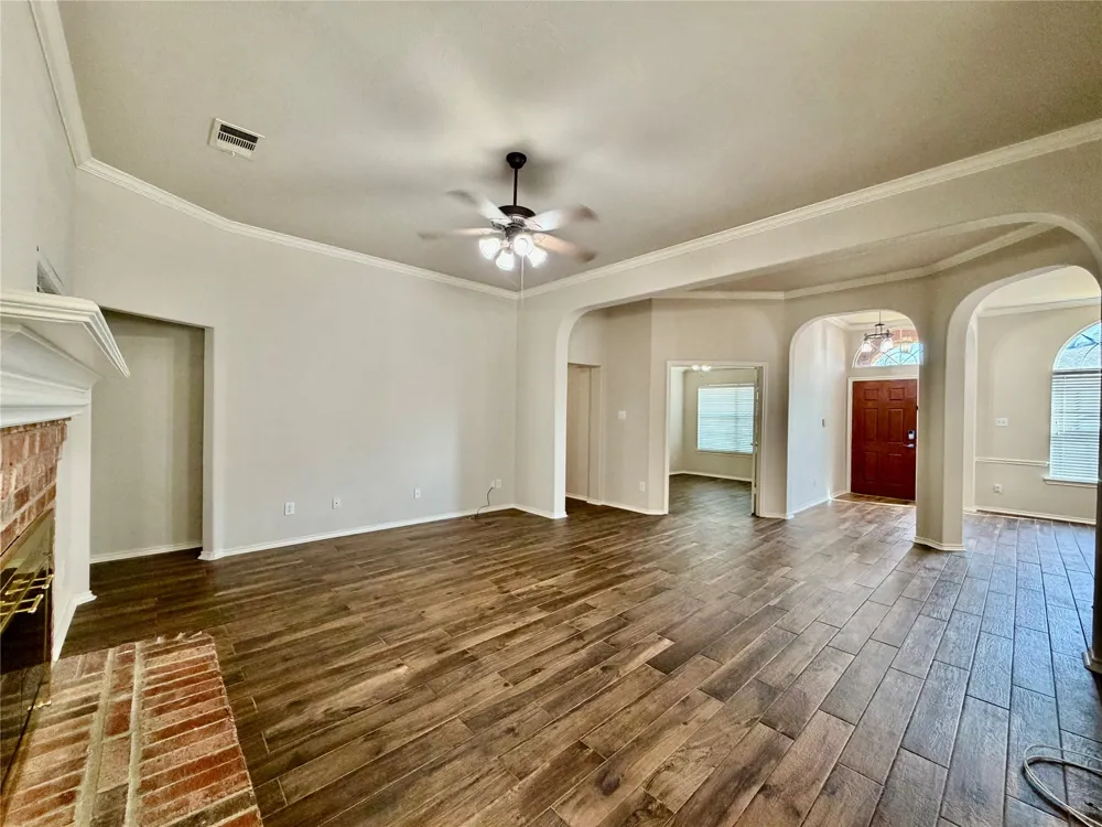 4611 Harvest Lane Sachse, TX 75048