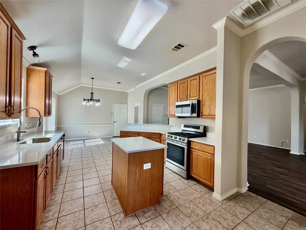 4611 Harvest Lane Sachse, TX 75048