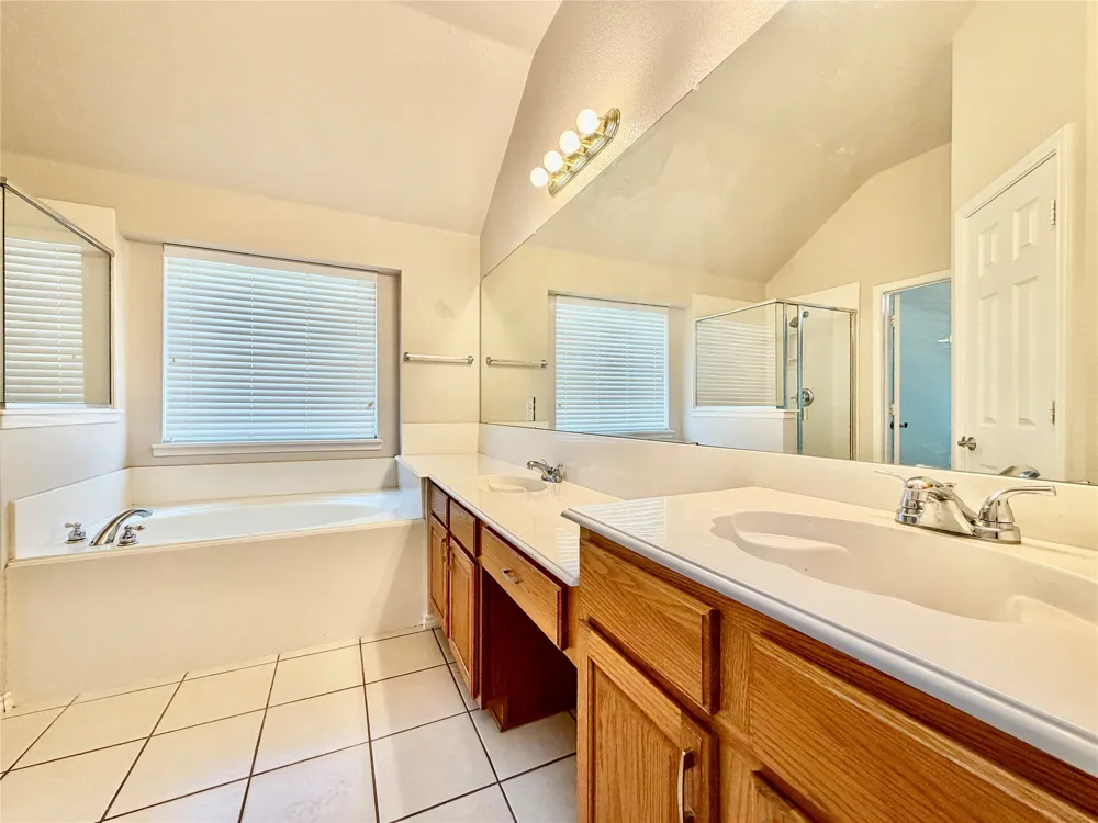 4611 Harvest Lane Sachse, TX 75048