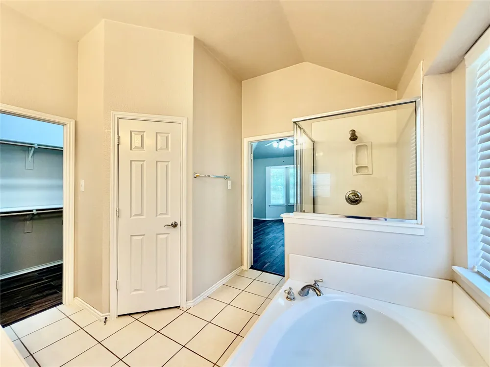 4611 Harvest Lane Sachse, TX 75048