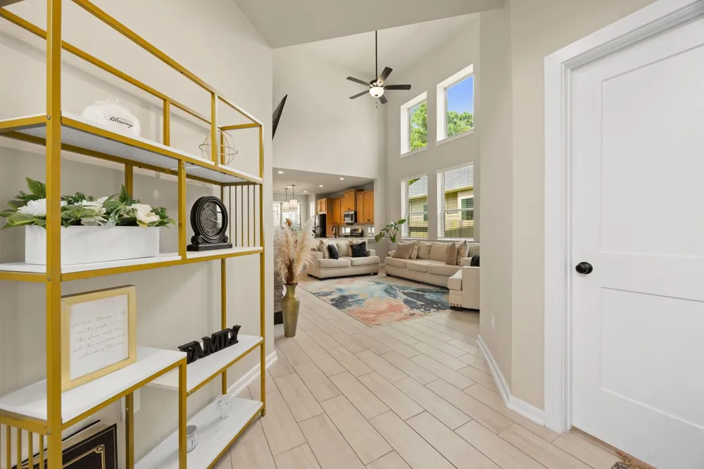 318 Cascade Heights Drive Montgomery, TX 77316