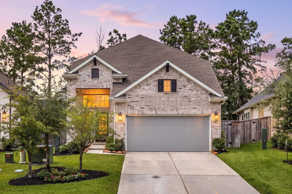 318 Cascade Heights Drive Montgomery, TX 77316