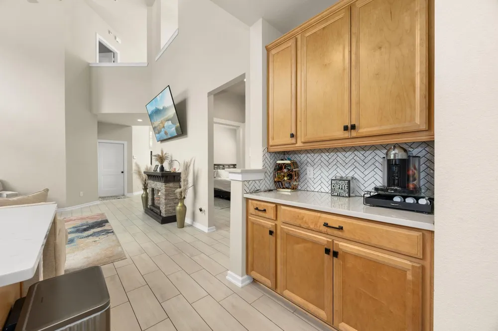 318 Cascade Heights Drive Montgomery, TX 77316