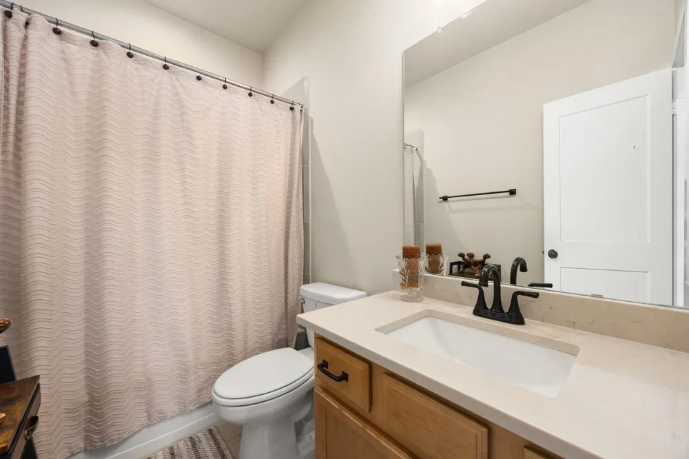 318 Cascade Heights Drive Montgomery, TX 77316