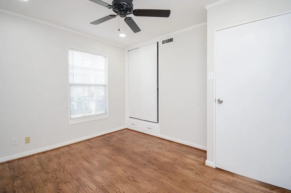 5006 Libbey Lane Houston, TX 77092