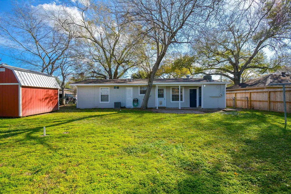 5006 Libbey Lane Houston, TX 77092