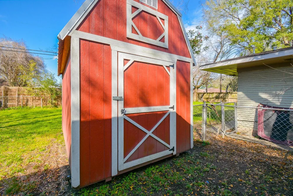 5006 Libbey Lane Houston, TX 77092
