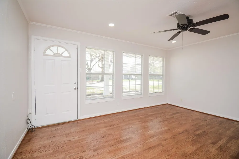 5006 Libbey Lane Houston, TX 77092