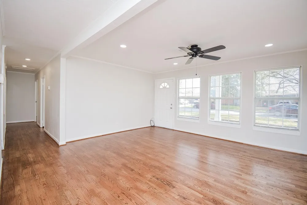 5006 Libbey Lane Houston, TX 77092