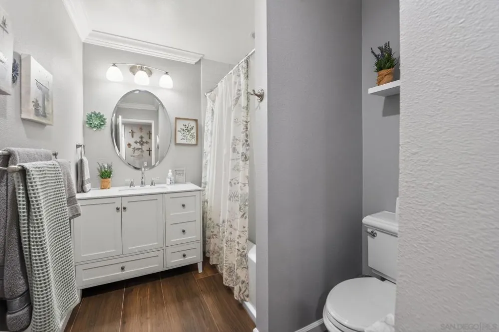12461 Rios San Diego, CA 92128
