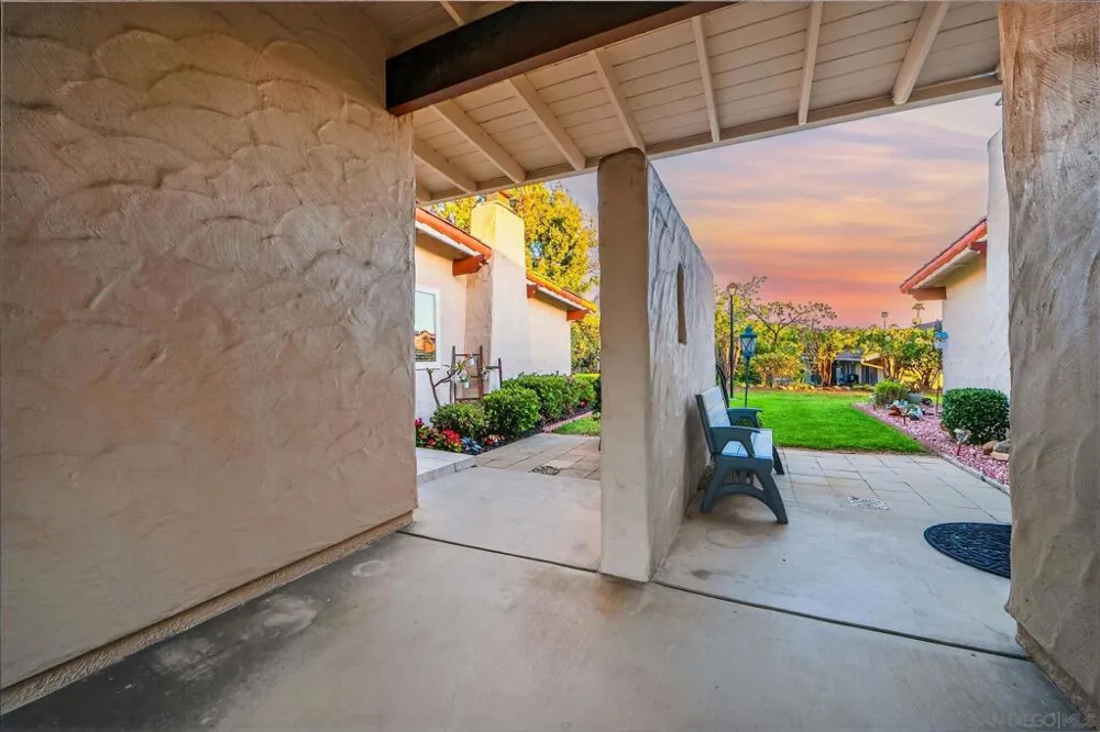 12461 Rios San Diego, CA 92128