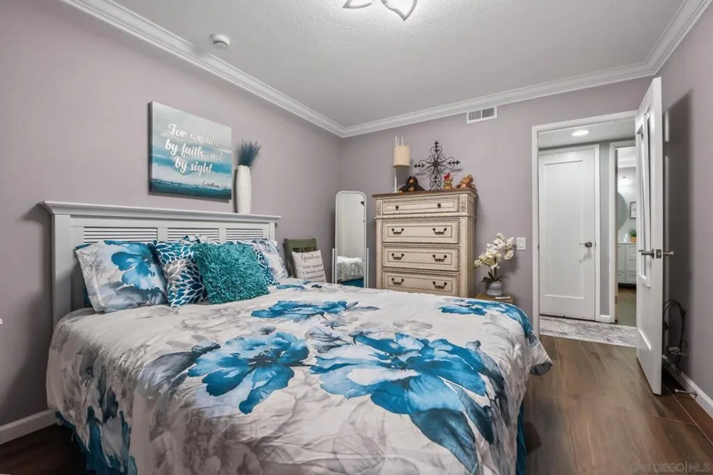 12461 Rios San Diego, CA 92128
