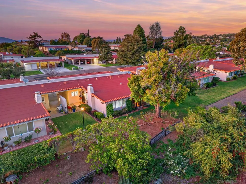 12461 Rios San Diego, CA 92128