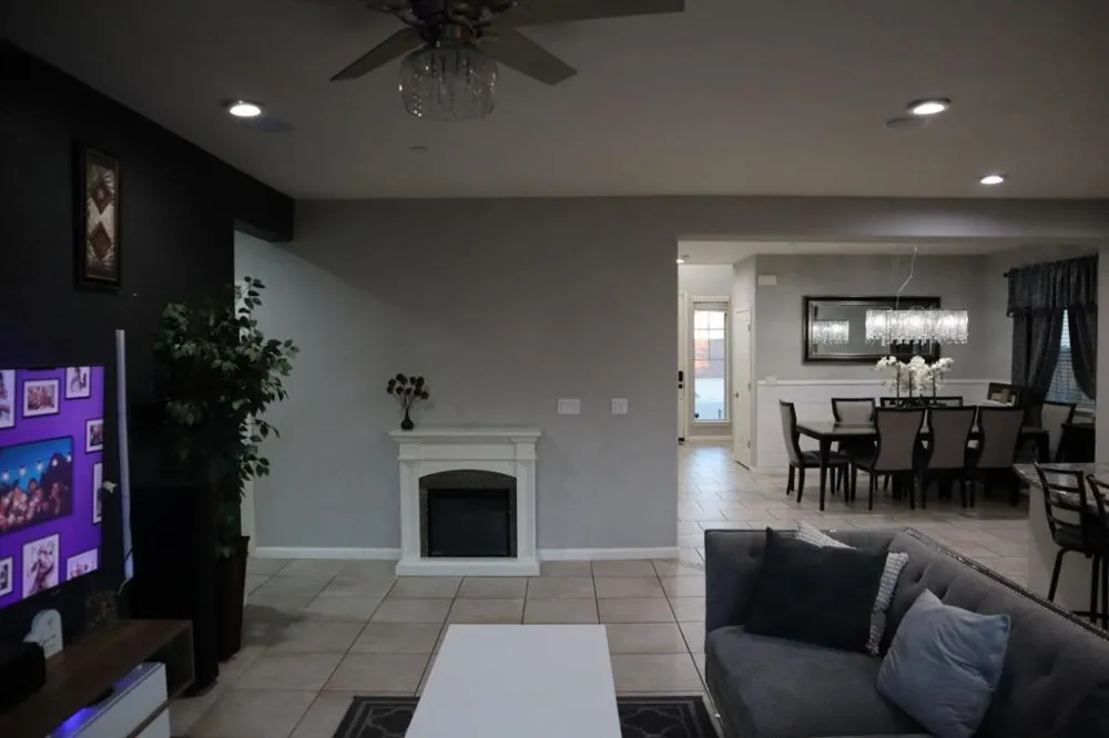 12571 Aviston Way Rancho Cordova, CA 95742