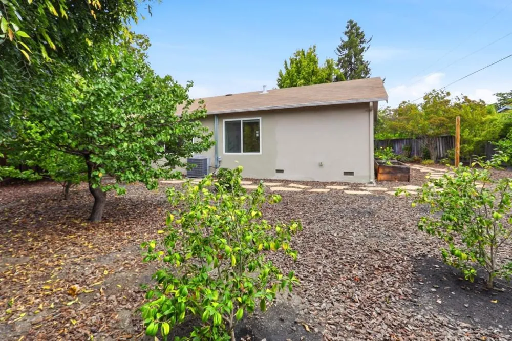 1729 Jeffery Court Santa Clara, CA 95051