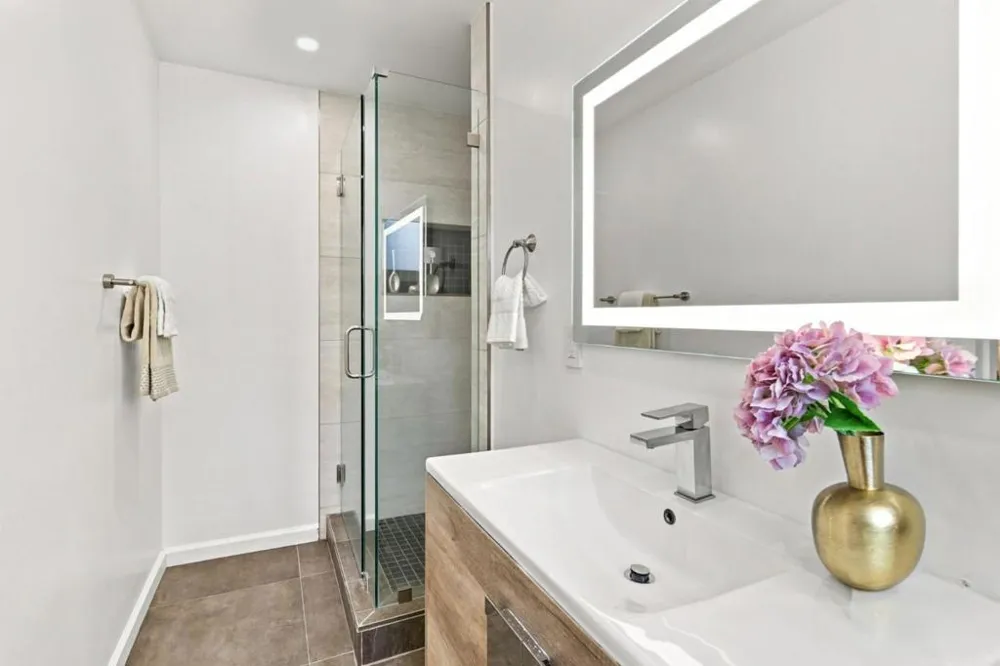 1729 Jeffery Court Santa Clara, CA 95051
