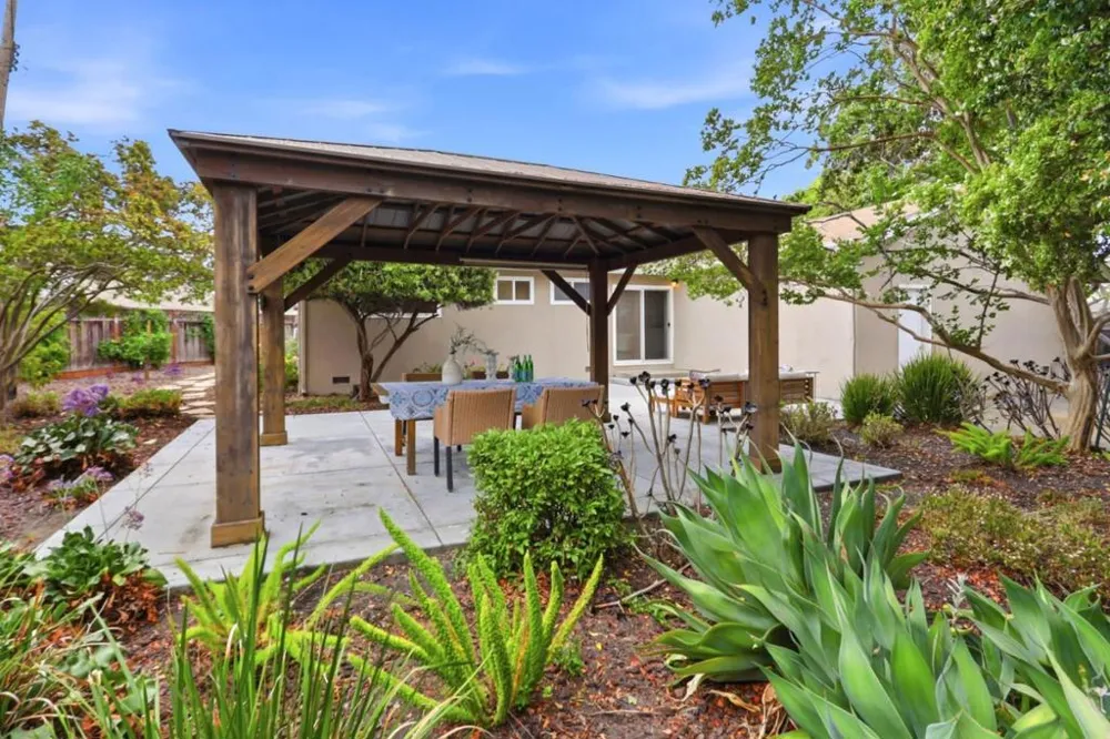 1729 Jeffery Court Santa Clara, CA 95051