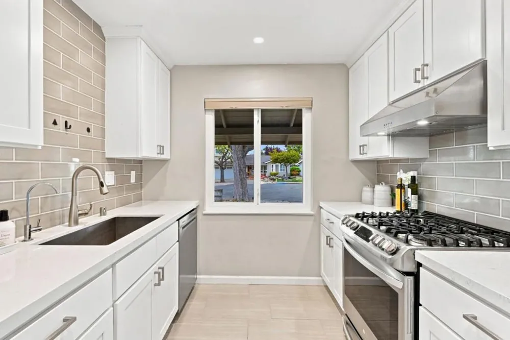 1729 Jeffery Court Santa Clara, CA 95051
