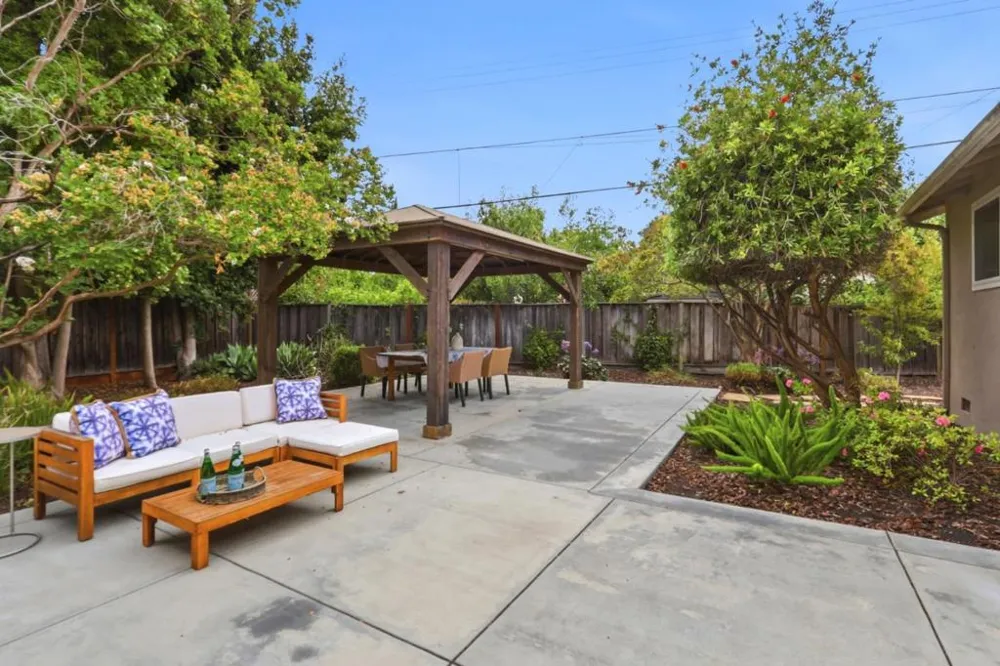 1729 Jeffery Court Santa Clara, CA 95051