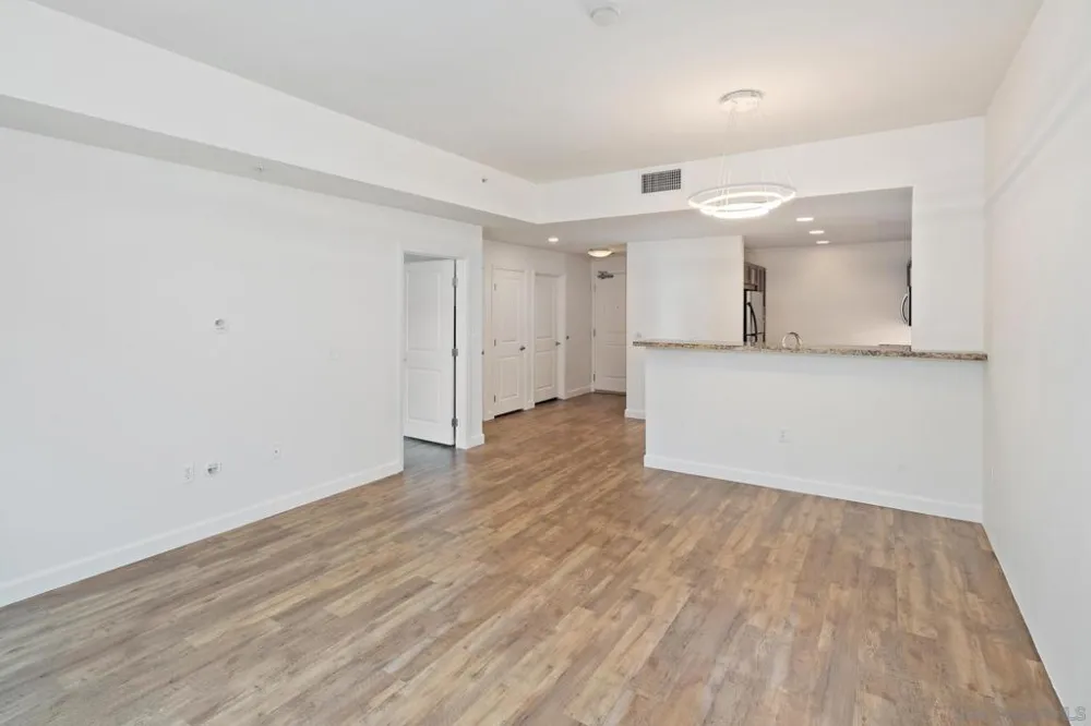 253 10th Ave #632 San Diego, CA 92101