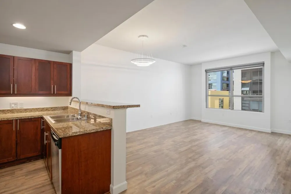253 10th Ave #632 San Diego, CA 92101