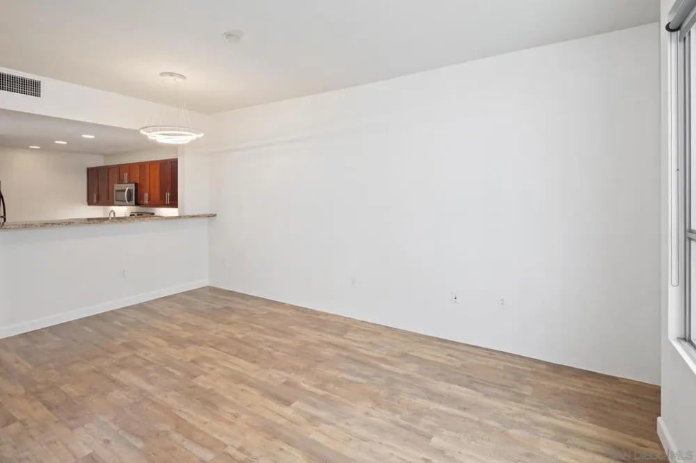 253 10th Ave #632 San Diego, CA 92101