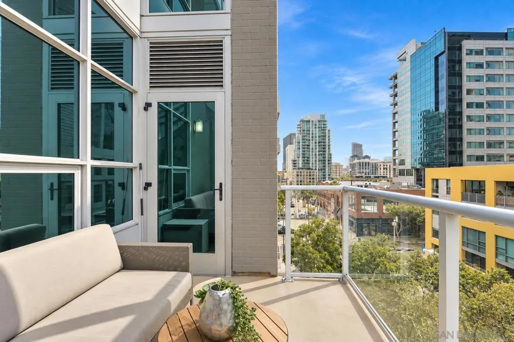 253 10th Ave #632 San Diego, CA 92101