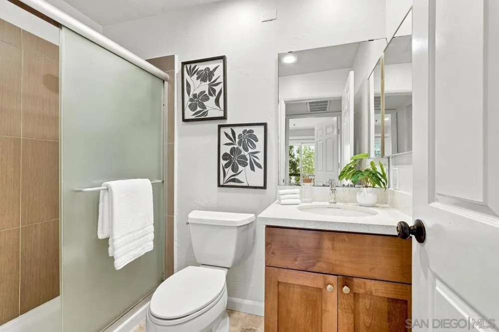 5645 Friars #384 San Diego, CA 92110