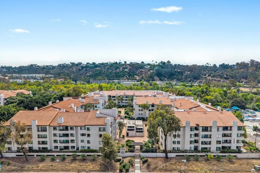 5645 Friars #384 San Diego, CA 92110